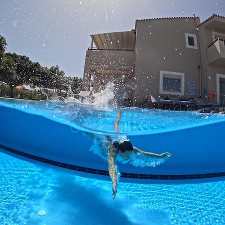 Four Seasons Private Villa - Seaview - Big Heated Pool - Gym - Sport Activities Gúvesz Kültér fotó