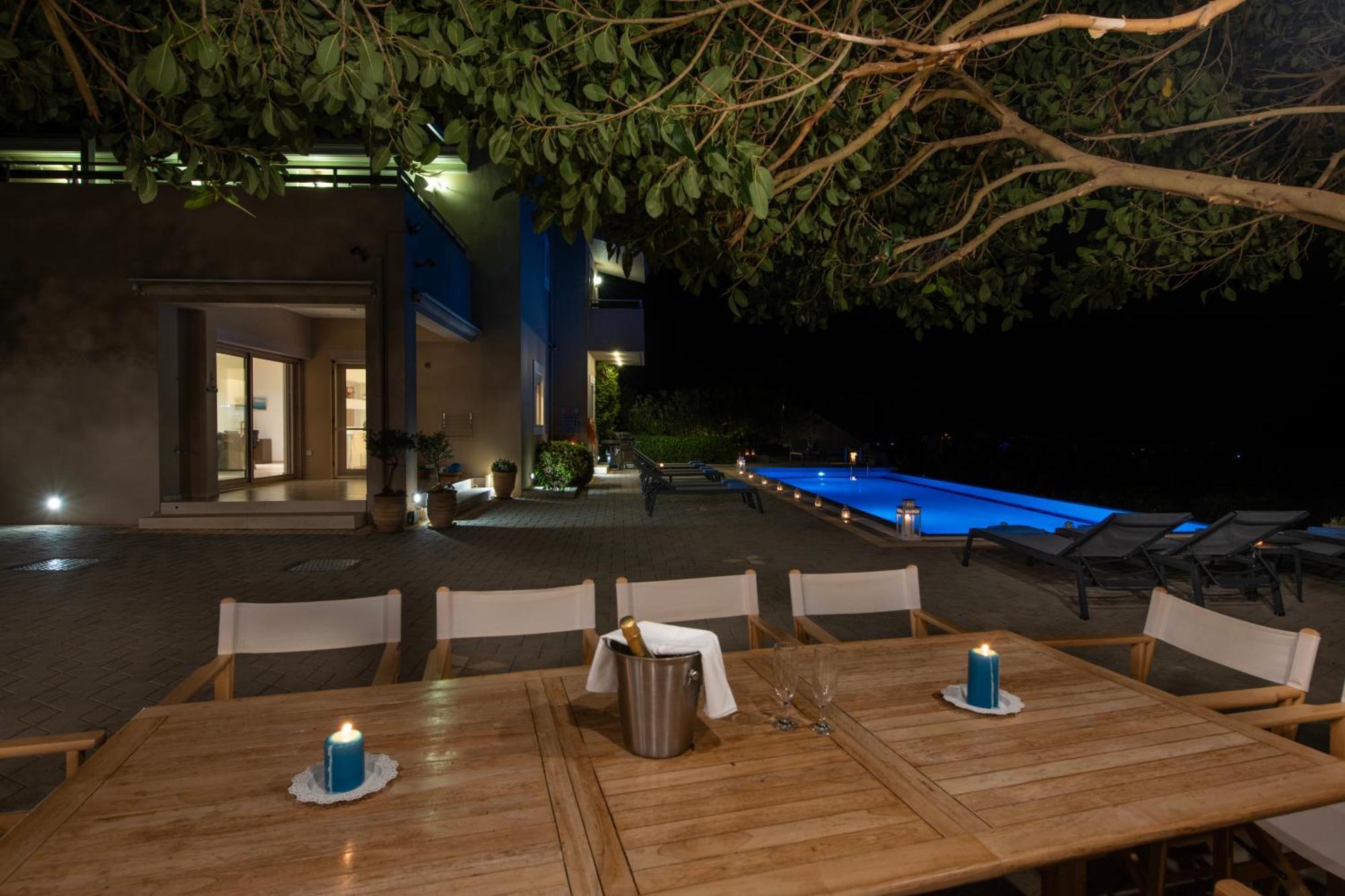 Four Seasons Private Villa - Seaview - Big Heated Pool - Gym - Sport Activities Gúvesz Kültér fotó