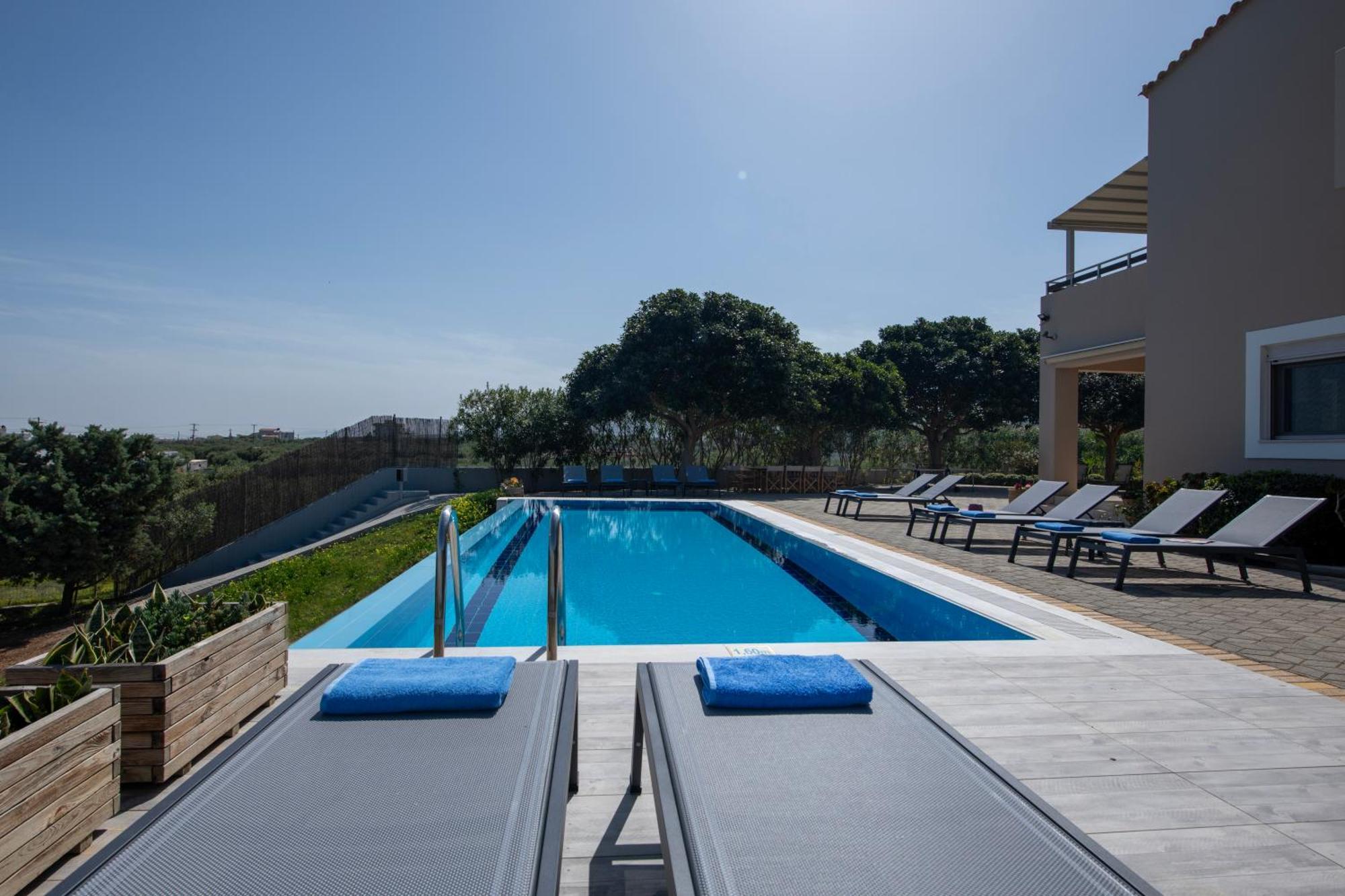 Four Seasons Private Villa - Seaview - Big Heated Pool - Gym - Sport Activities Gúvesz Kültér fotó